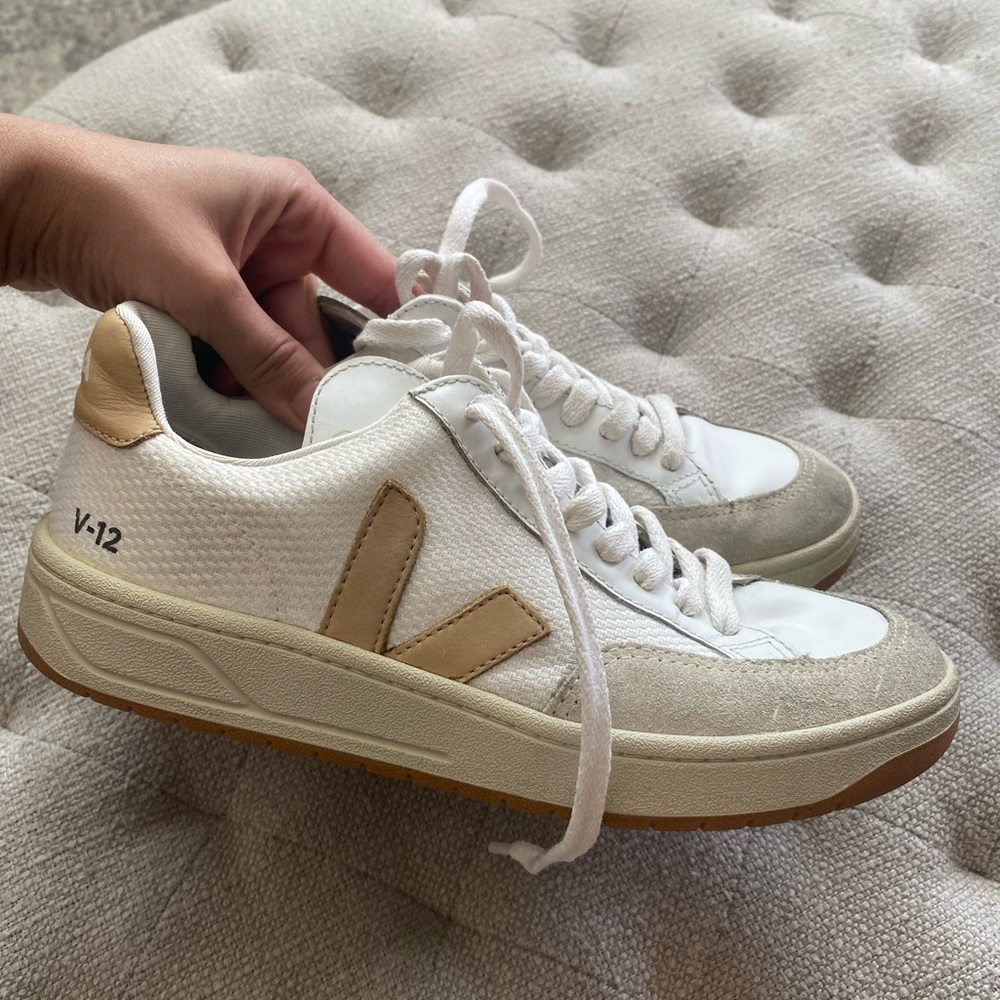 Veja Tennies Women 6